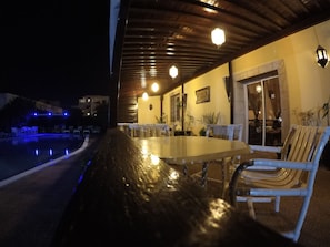 Poolside bar - Riad Zahra (Essaouira)