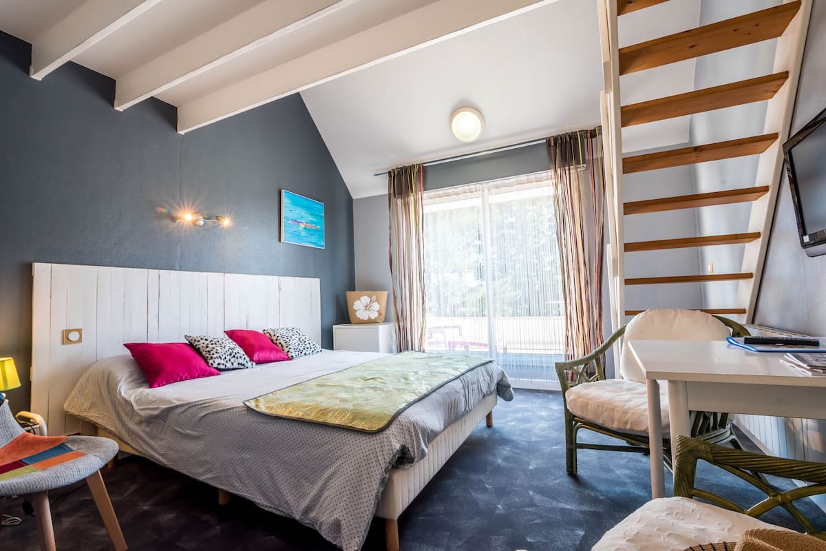 individually decorated, free cots/infant beds, free wifi