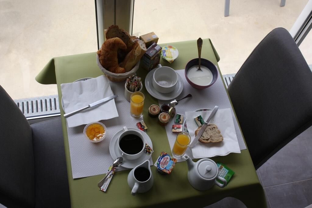 daily buffet breakfast (eur 12 per person)