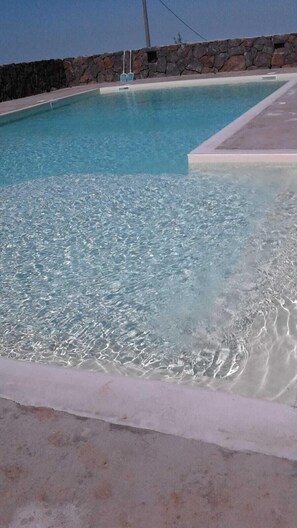 Seasonal outdoor pool