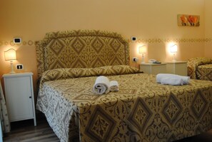 Triple Room, Balcony - Il Colonnato (Rome)
