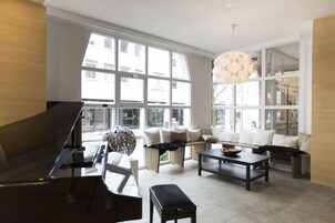 Sala de estar en el lobby