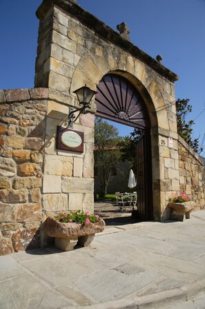 Property grounds - Posada La Torre de la Quintana (Liendo)