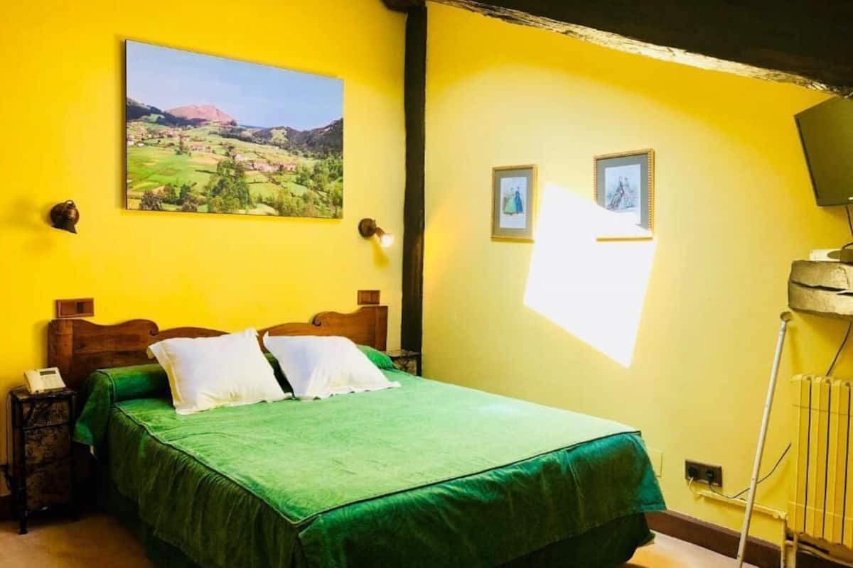 economy double room | select comfort beds, in-room safe, desk, soundproofing