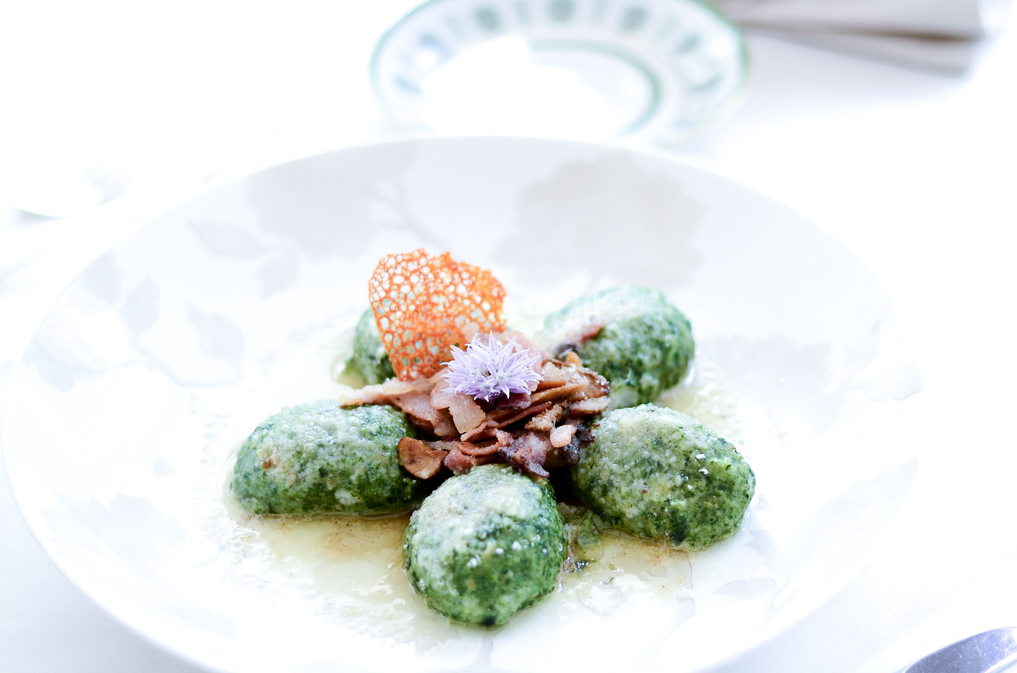 Déjeuner et dîner servis sur place