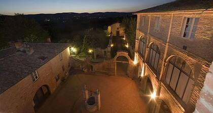 Residence Borgo San Lorenzo a Linari