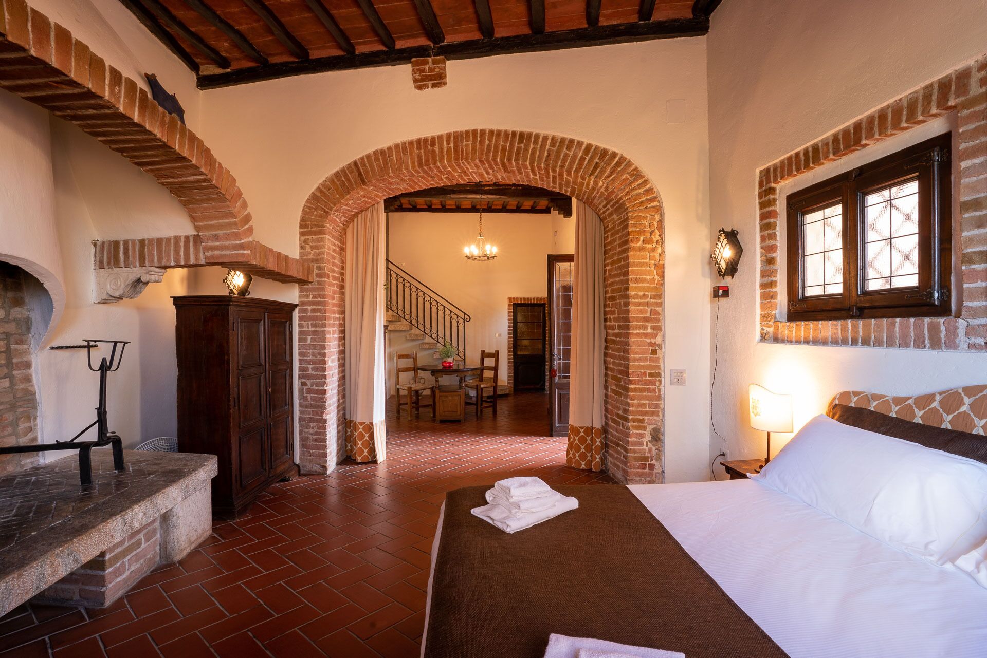 BILOCALI ESSENTIAL | Blackout curtains, free WiFi, bed sheets