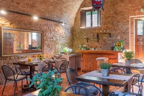 Colazione continentale inclusa, servita tutte le mattine