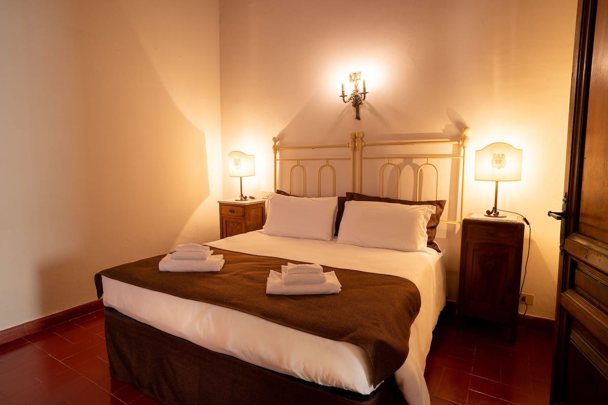 BILOCALE FAMILY | Blackout drapes, WiFi (free), bed sheets