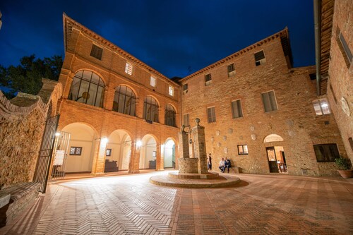 Residence Borgo San Lorenzo a Linari