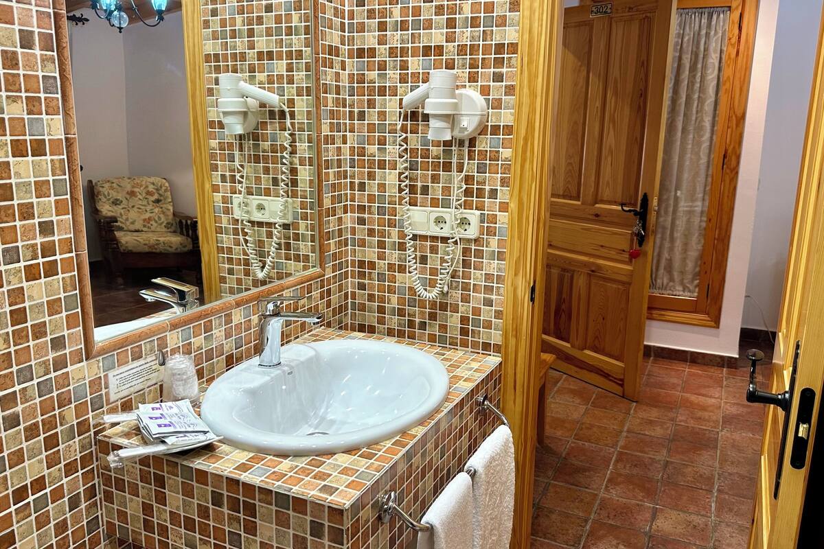 standard double room | bathroom | hair dryer, bathrobes, bidet, towels