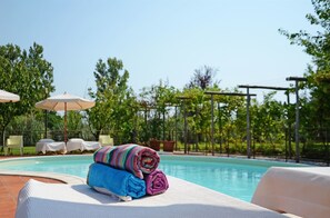 Seasonal outdoor pool - La Mandolata (Camaiore)