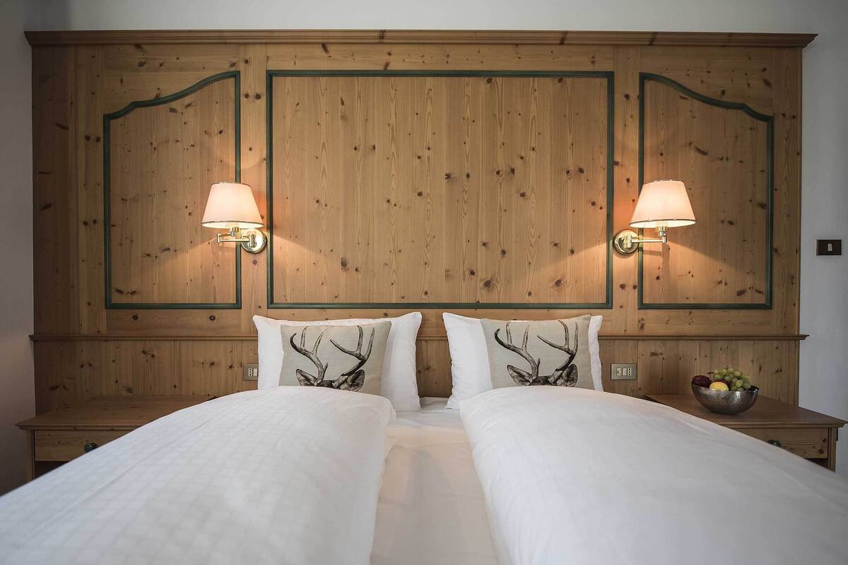 junior suite | down duvets, minibar, in-room safe, individually decorated