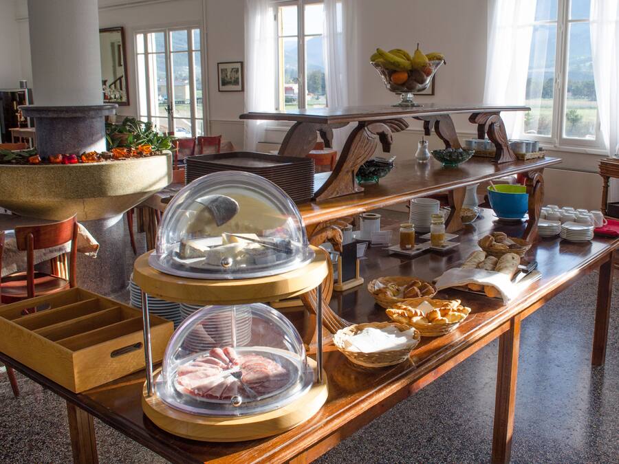 Daily buffet breakfast for a fee