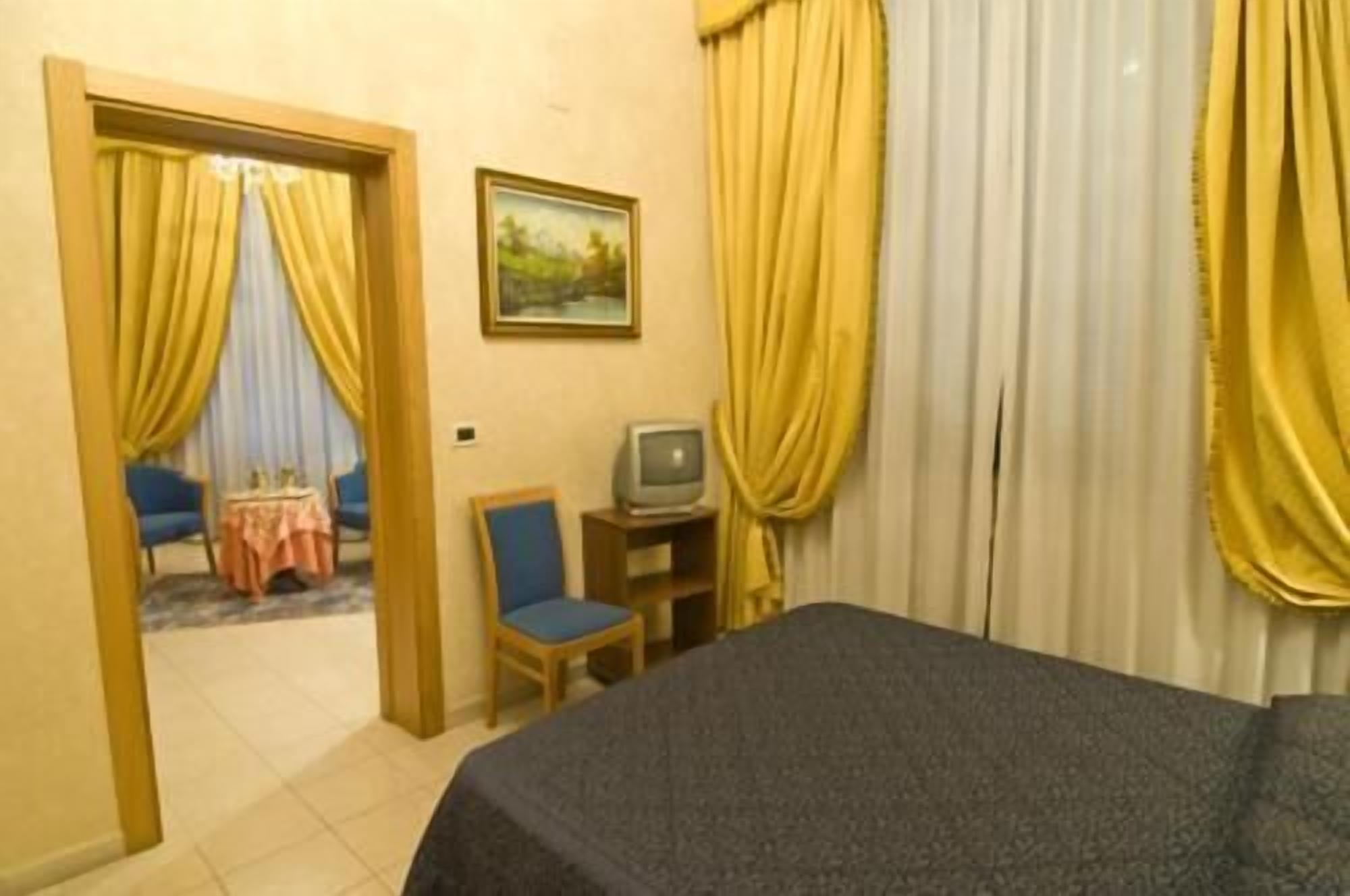 minibar, desk, rollaway beds, free wifi