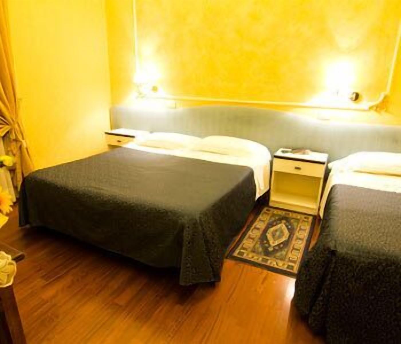 minibar, desk, rollaway beds, free wifi