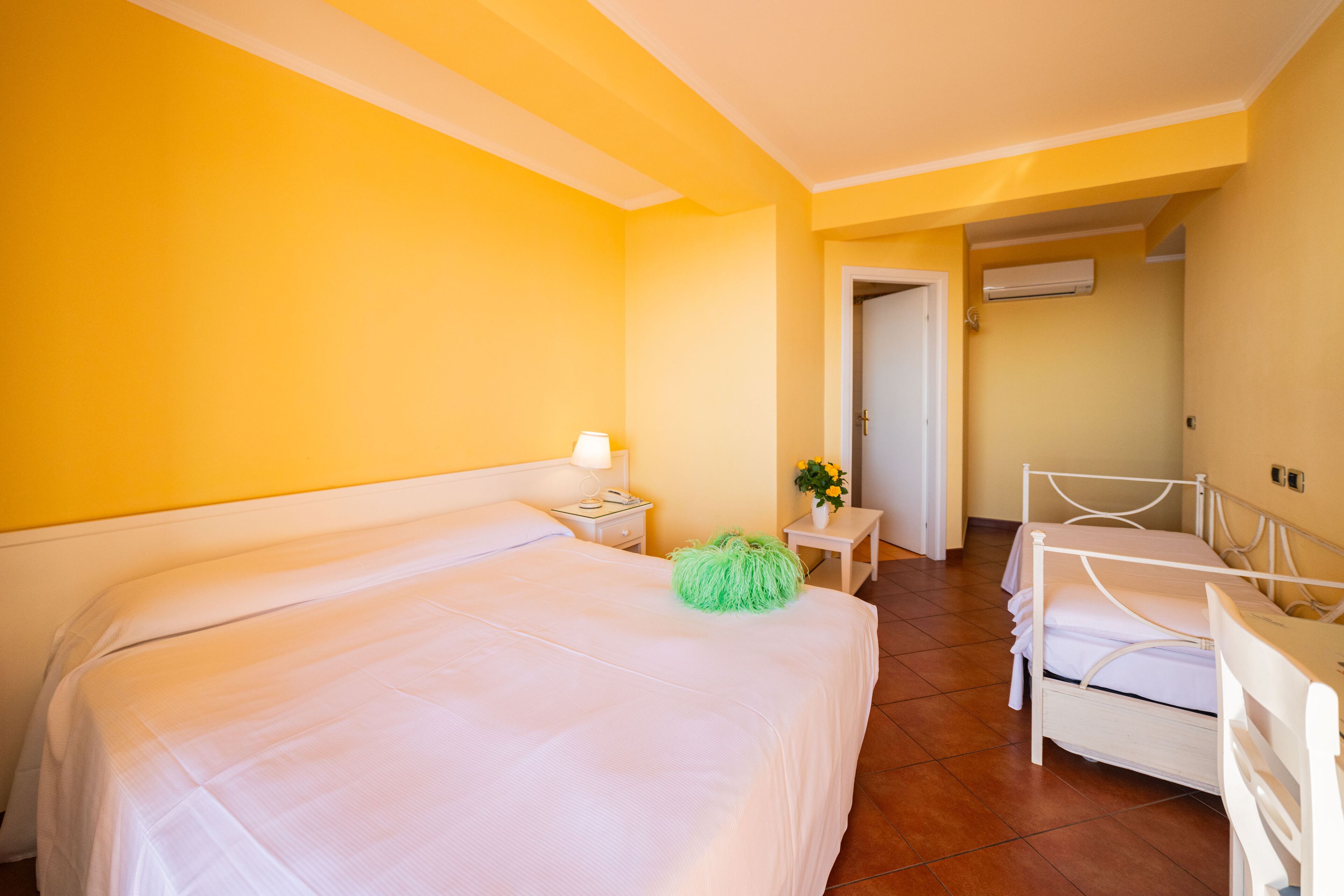 Photo - Mendolia Beach Hotel