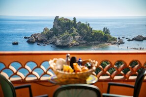 Deluxe Triple Room, Sea View | Terrace/patio - Mendolia Beach Hotel (Taormina)