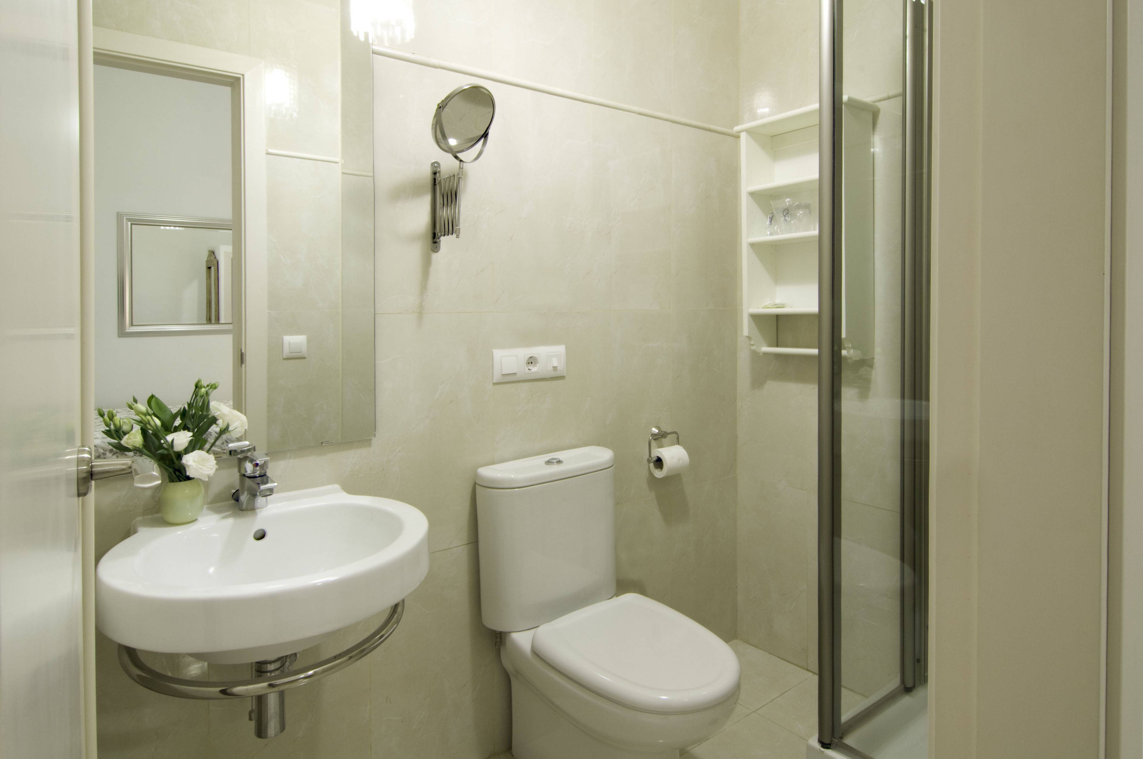 superior double room | bathroom | shower, free toiletries, hair dryer, towels