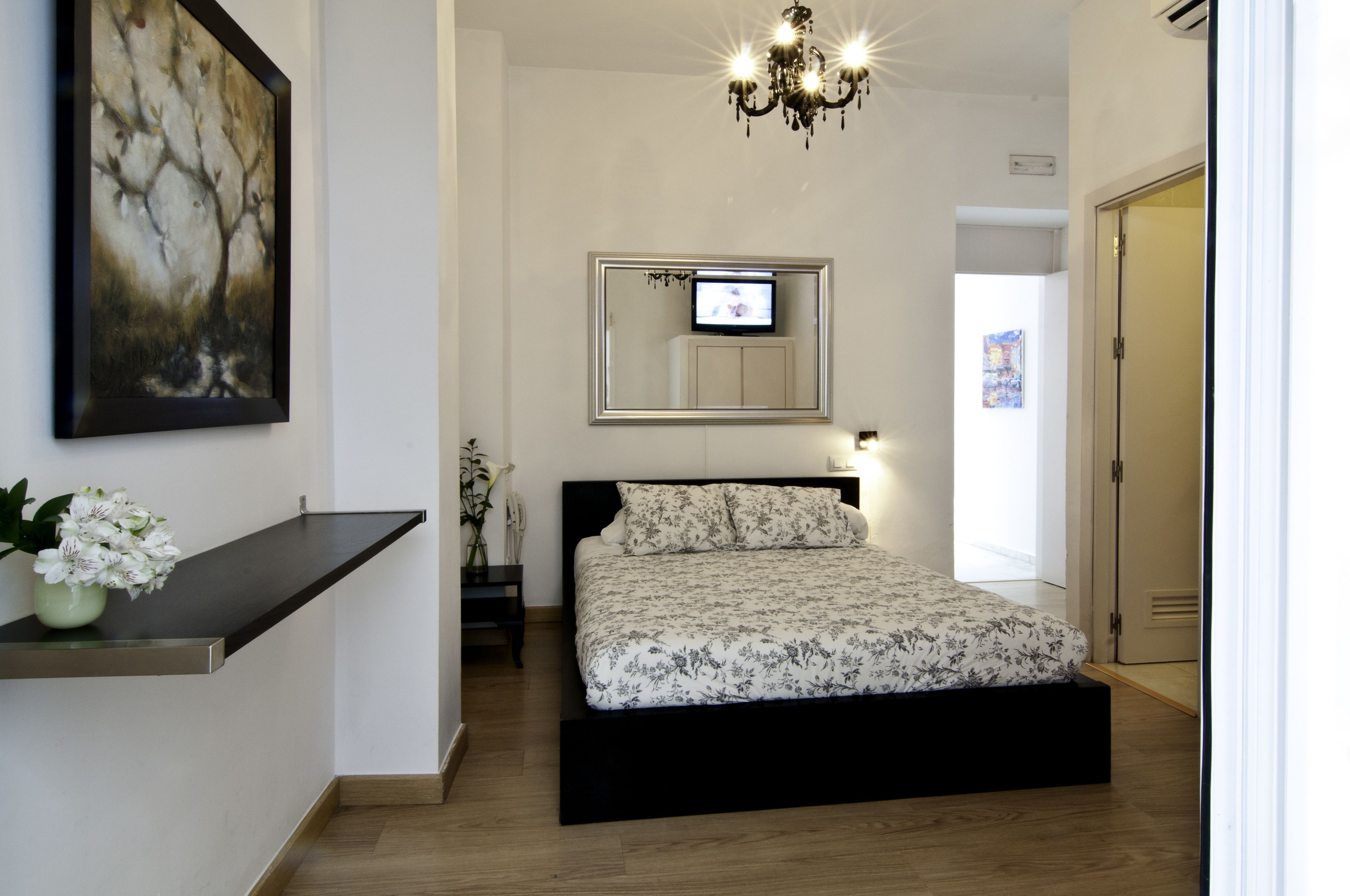standard double room | down duvets, in-room safe, iron/ironing board, free wifi