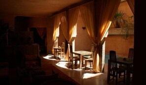 Breakfast area - Riad Azenzer (Marrakech)