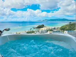 Suite Royal, no fumadores, Acceso al salón del club (EXES Royal Pool Suite for 2 people) | Baño | Ducha y bañera combinadas y bañera profunda