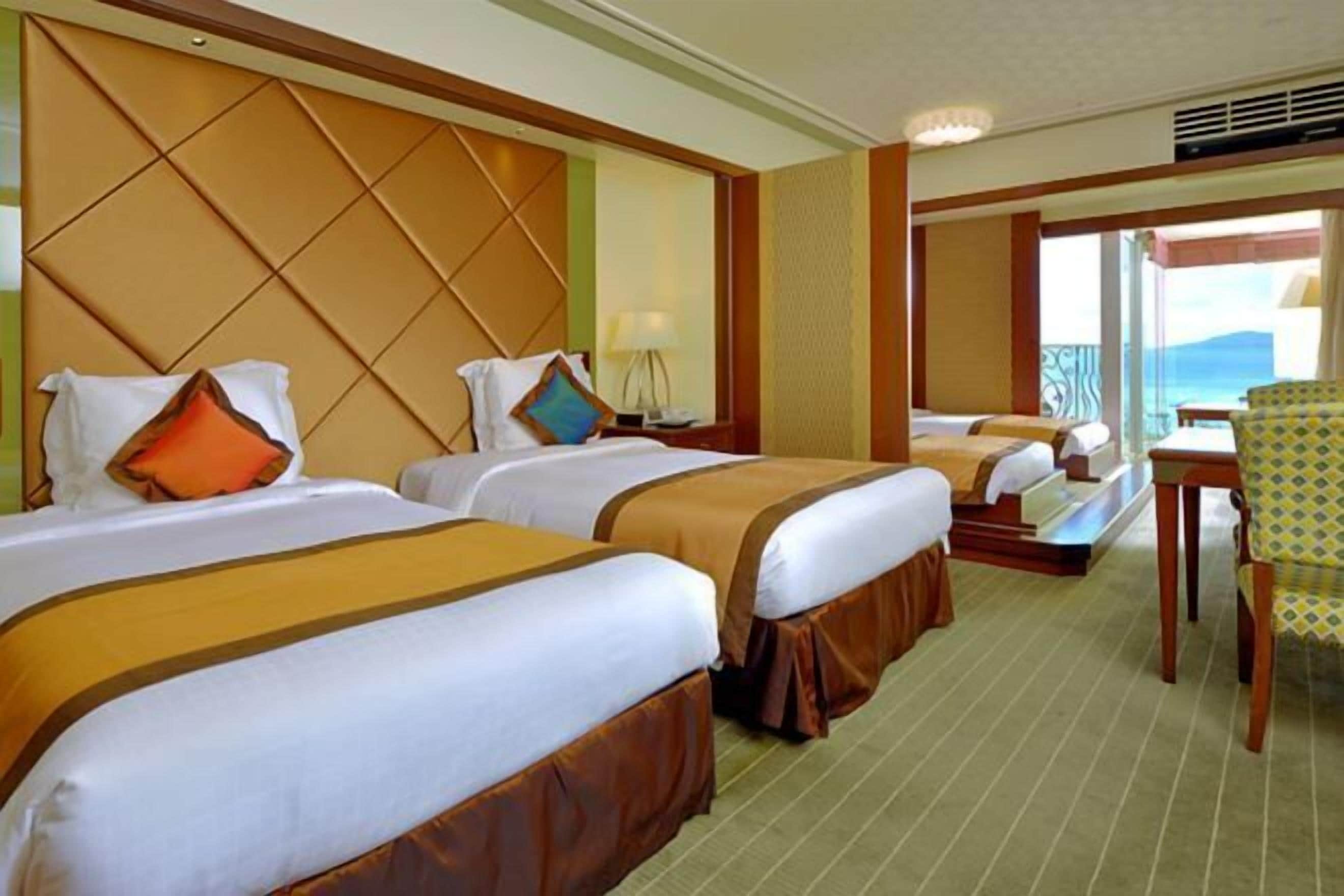 Couette en duvet, minibar, coffre-fort, bureau