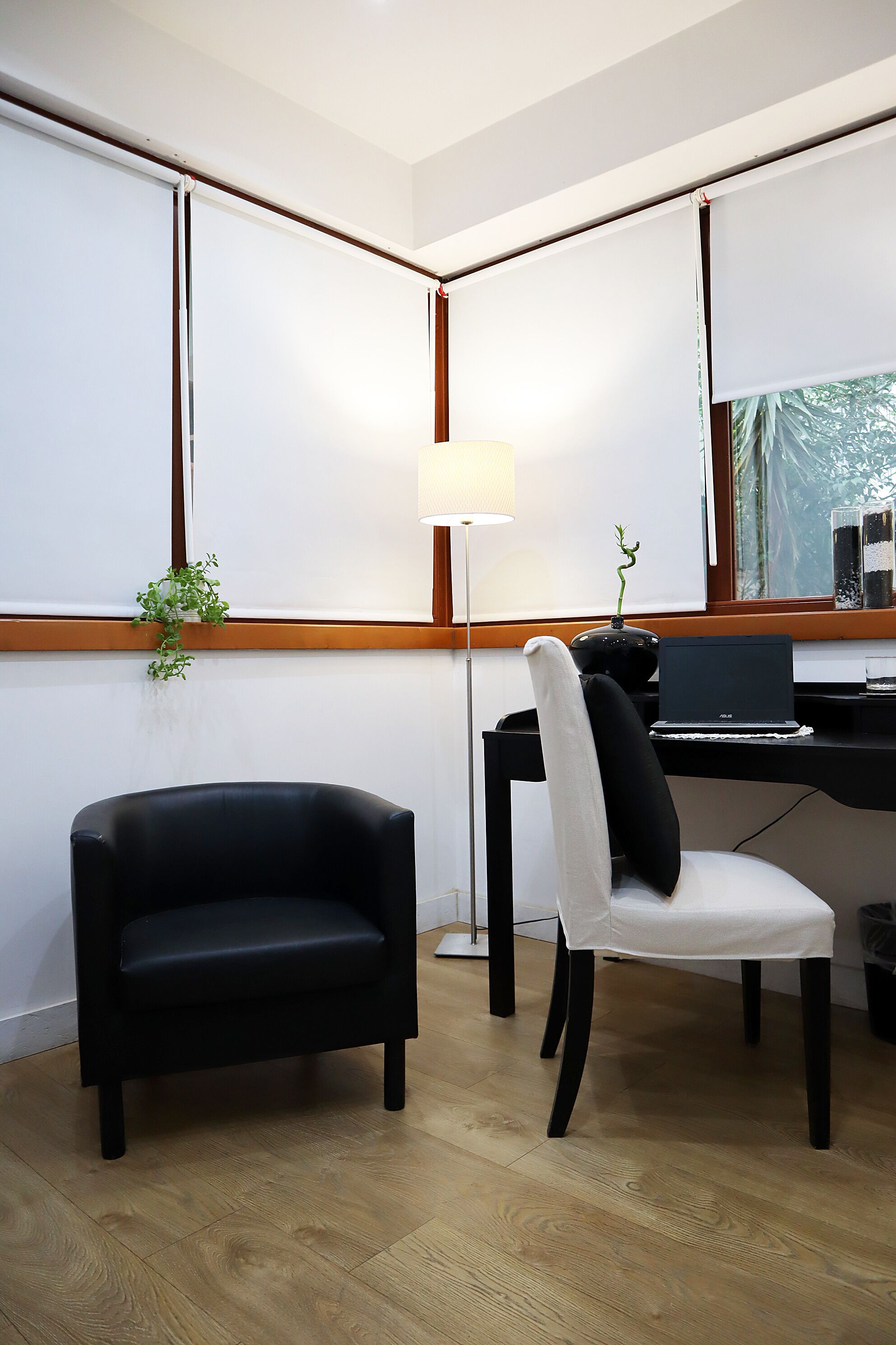 comfort room, accessible | egyptian cotton sheets, premium bedding, down duvets, minibar