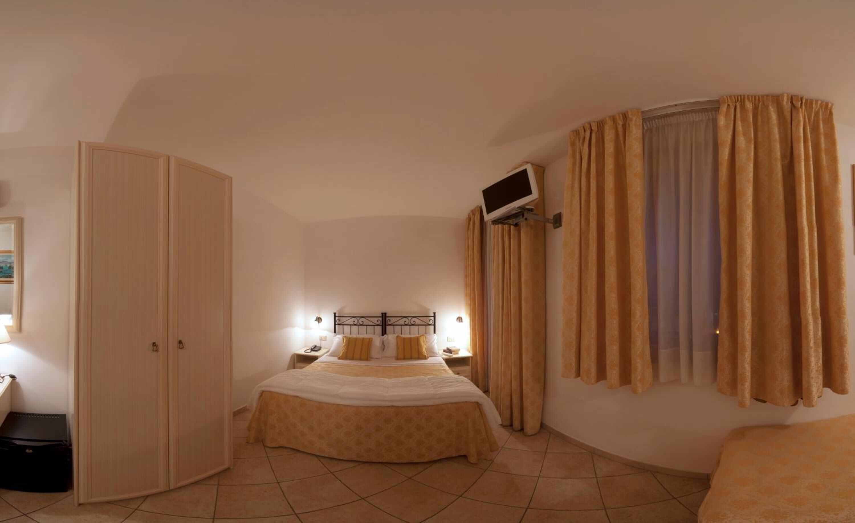 minibar, in-room safe, desk, cots/infant beds