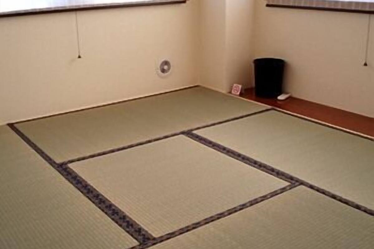 Shared Dormitory, 4 Bedrooms | Blackout curtains, free WiFi, bed sheets
