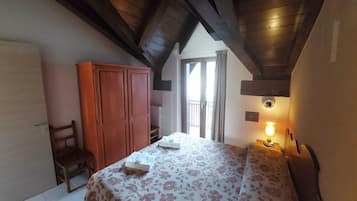 In-room safe, cots/infant beds, free WiFi, bed sheets