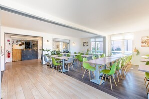 Daily continental breakfast (EUR 7 per person) - East Hotel (Hoenheim)