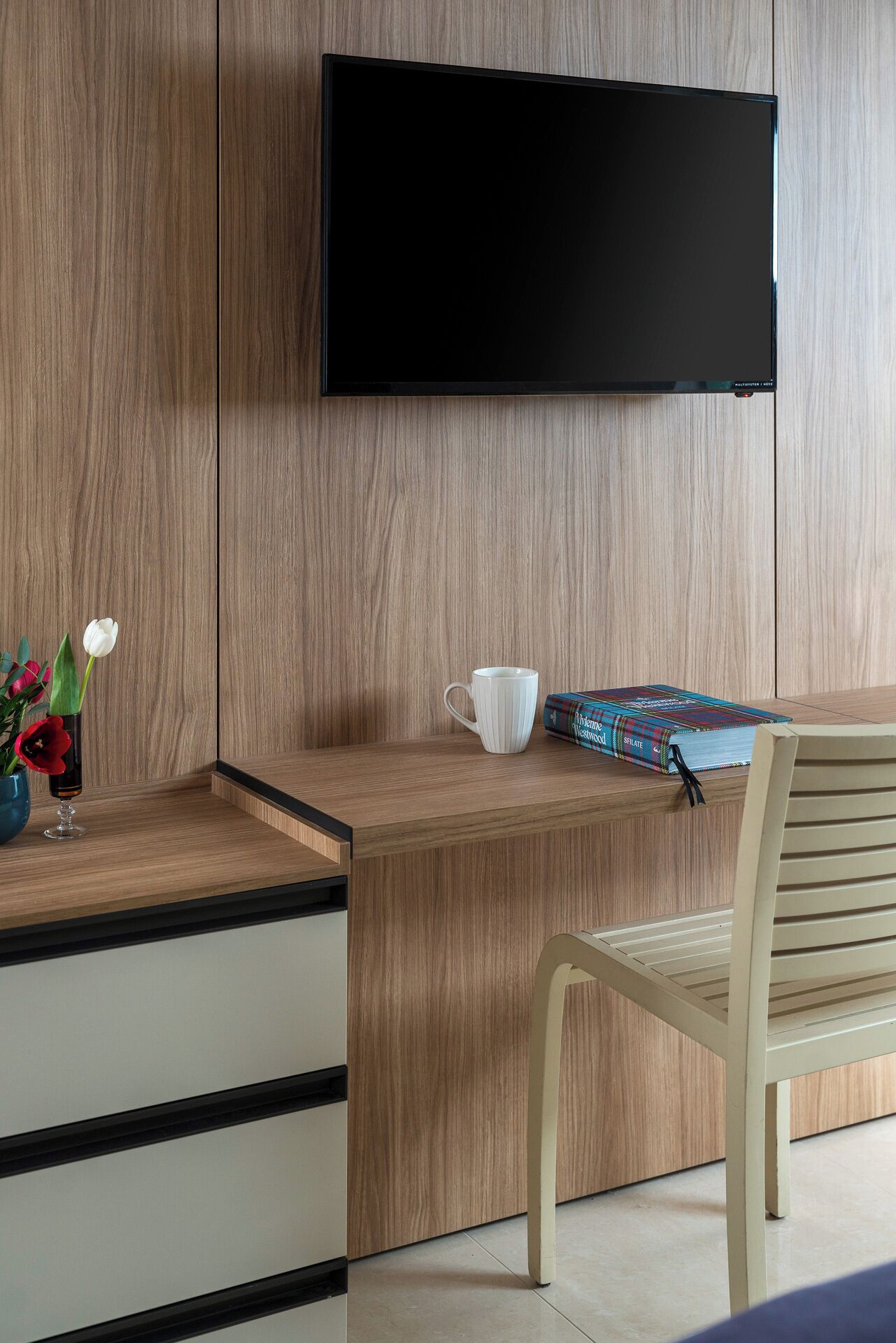 1 bedroom, premium bedding, down duvets, in-room safe