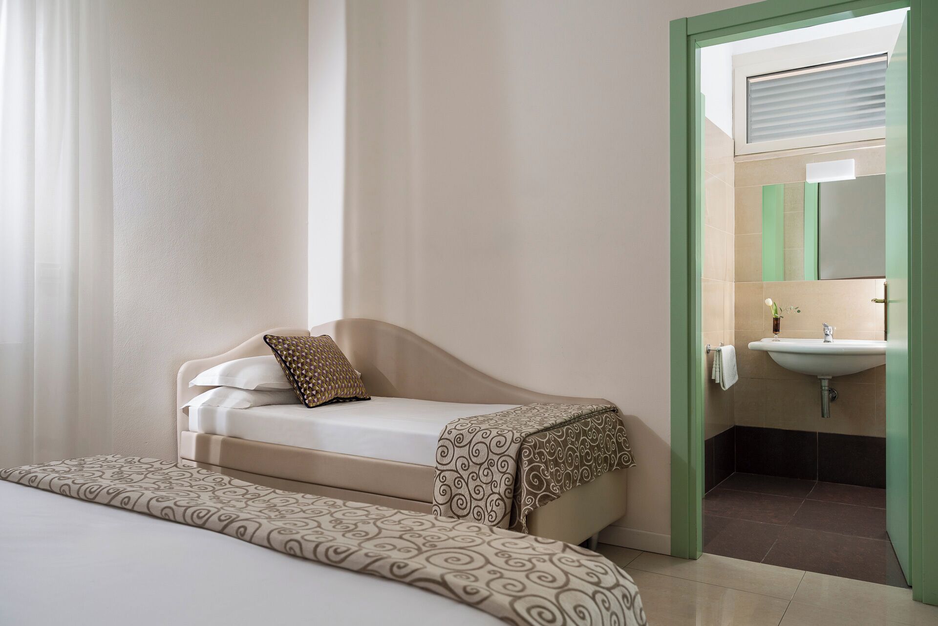 1 bedroom, premium bedding, down duvets, in-room safe