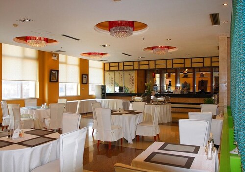 Ground Oriental Hotel