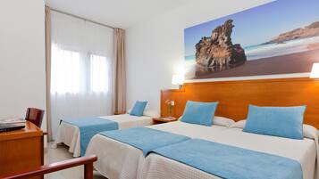 Standard Room | In-room safe, desk, free WiFi