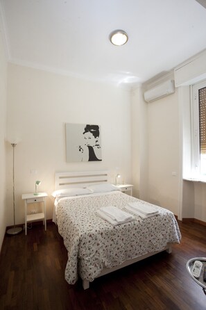 Chambre Quadruple | Surmatelas, chambres insonorisées, lits bébé (en supplément)