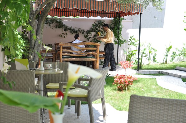 Restaurant - Theranda Hotel (Tirana)
