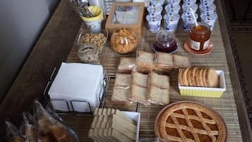 Petit déjeuner servi en supplément