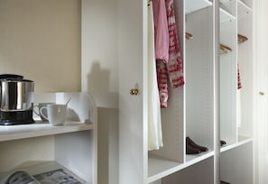 Zimmer, Gartenblick | Minibar, Zimmersafe, schallisolierte Zimmer, Zustellbetten