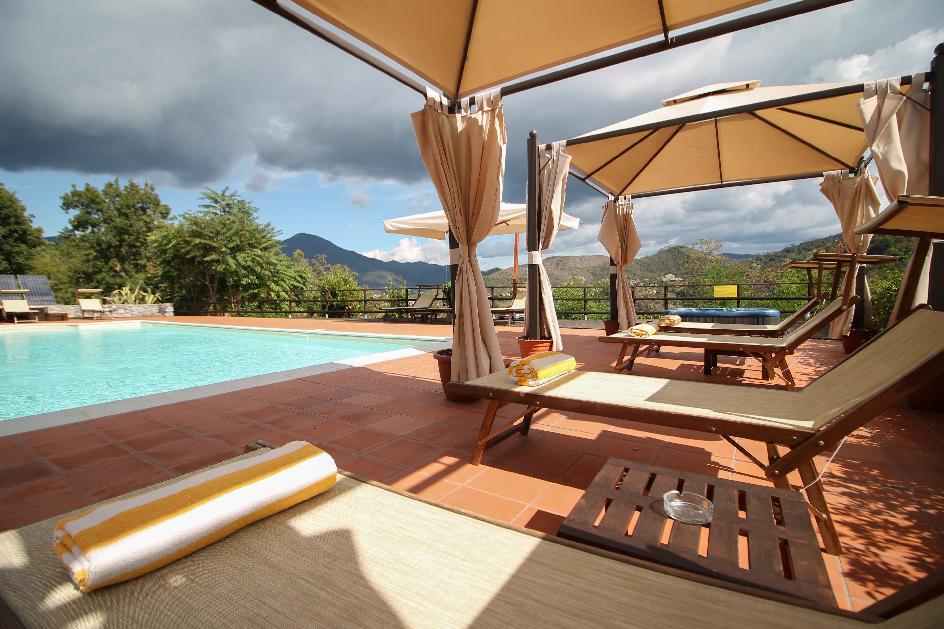 Seasonal outdoor pool, pool umbrellas, sun loungers