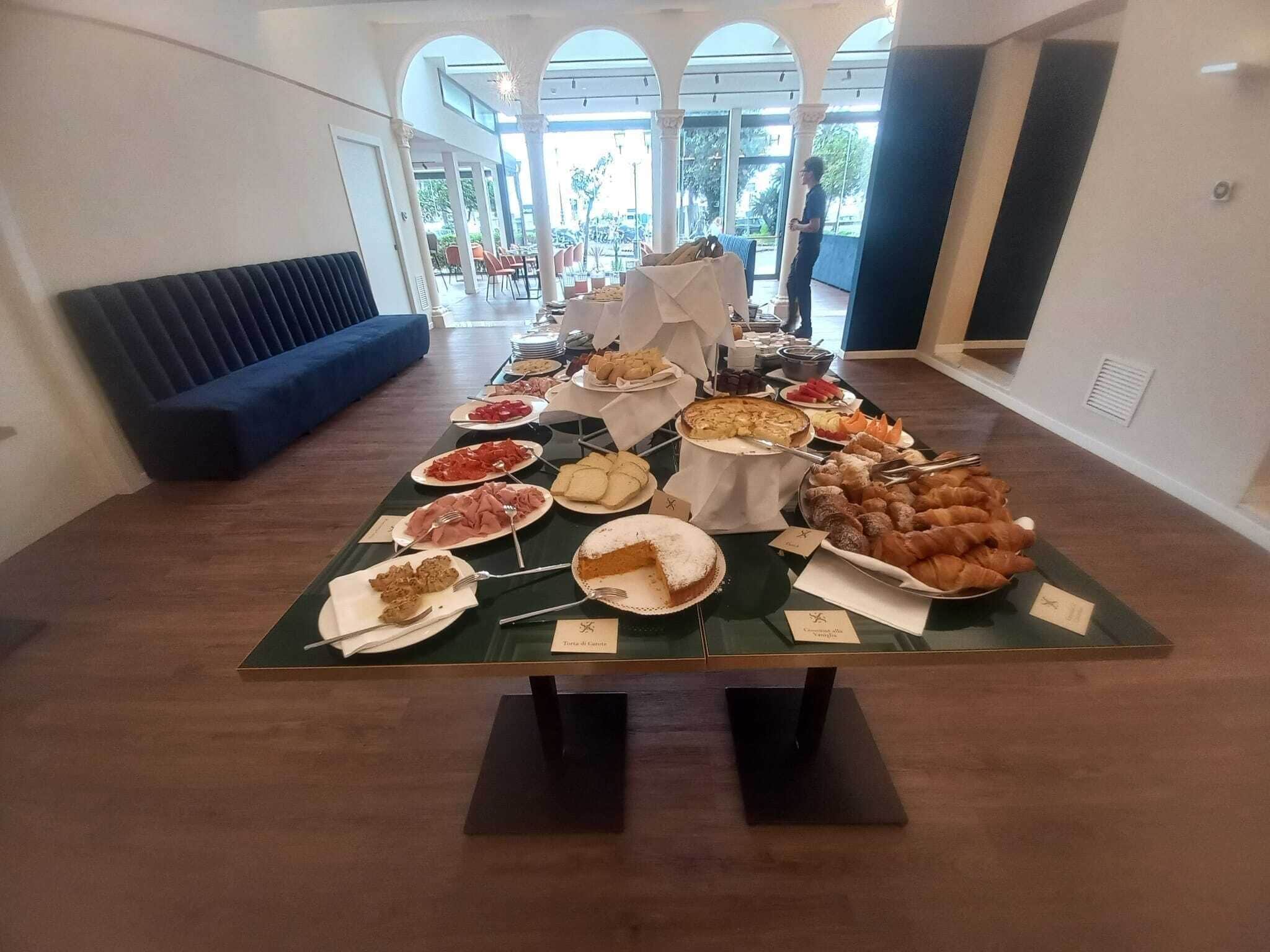 daily local cuisine breakfast (eur 30 per person)