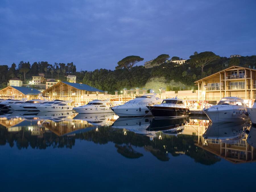 Marina/club náutico