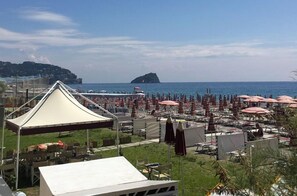 Beach bar - Hotel Mediterranée (Spotorno)