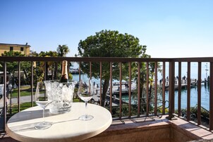 Junior Suite, Balcony, Partial Lake View | Balcony