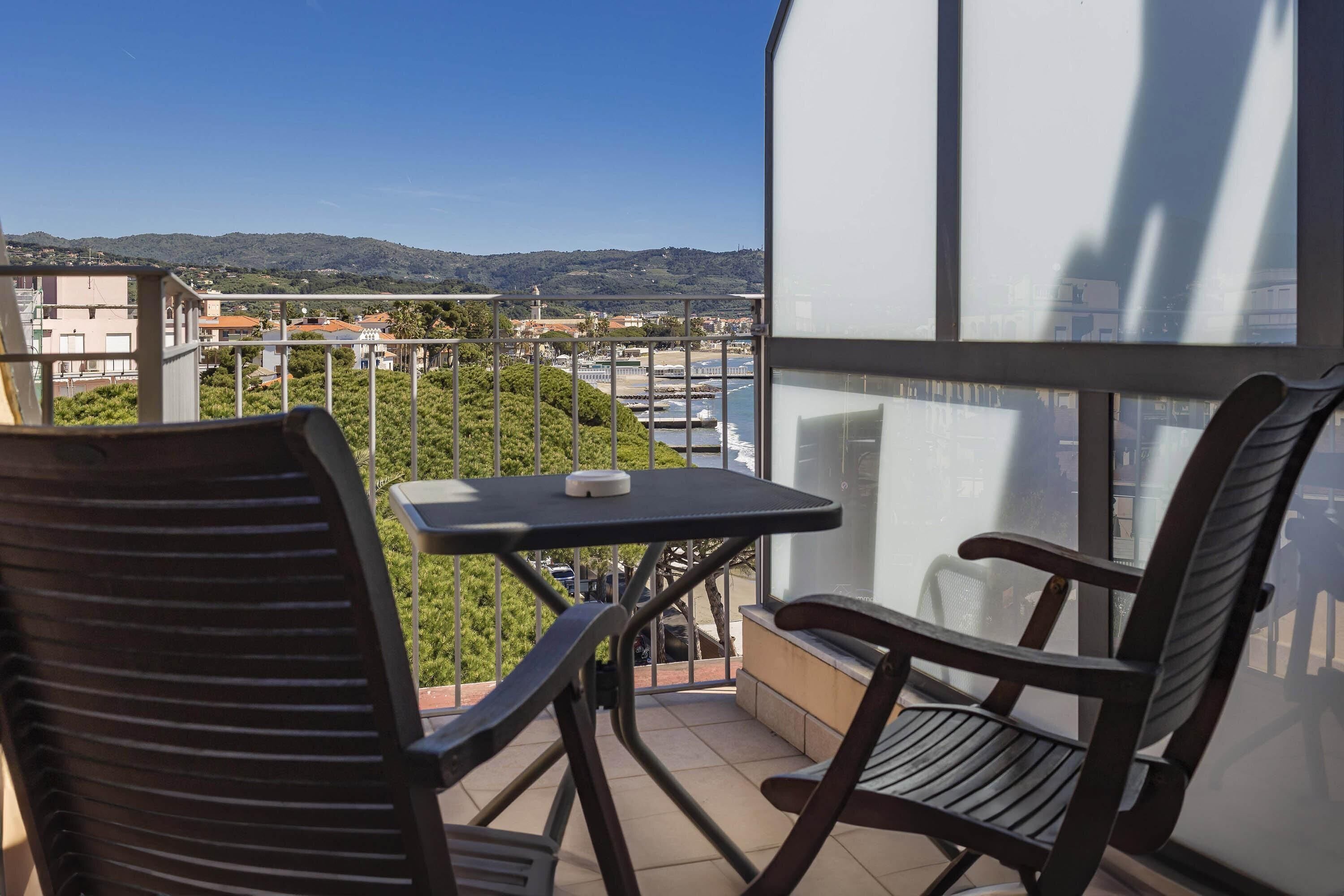 Habitación doble superior, vista al mar | Caja de seguridad en la habitación, escritorio y wifi gratis 