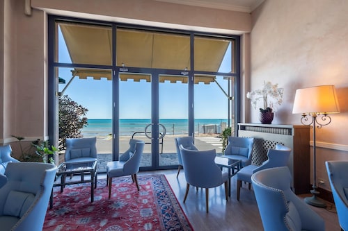 B&B Hotel Diano Marina Palace