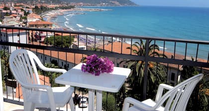 Piccolo Hotel