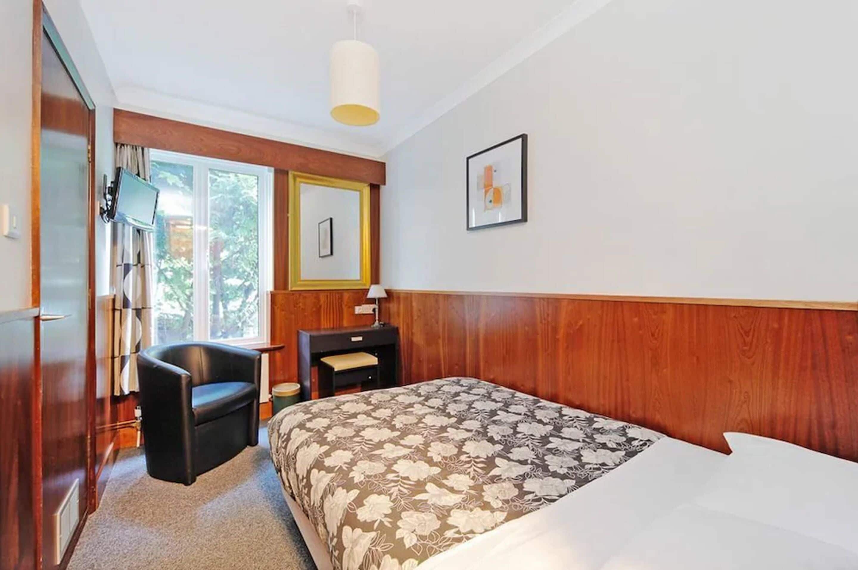 WiFi (free), individually decorated, individually furnished, bed sheets