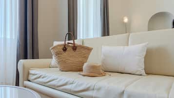 Superior Double Room, Partial Sea View | In-room safe, soundproofing, free WiFi, bed sheets
